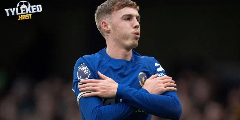 Cola Palmer sẵn sàng chuyển đến Old Trafford