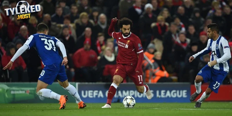 Thị trường chuyển nhượng thu hút người hâm mộ